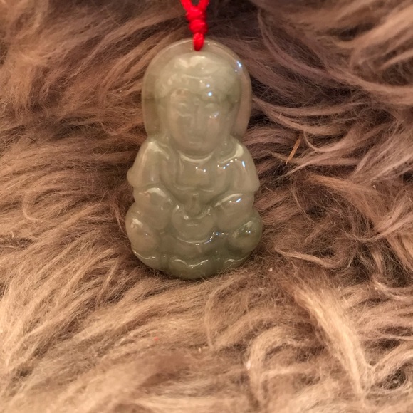 Jade charm. - Picture 1 of 3